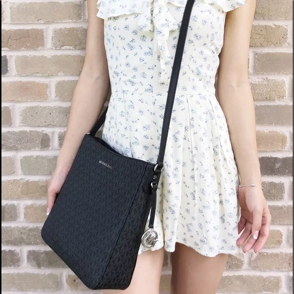 Gaby’sBags👜💕-Michael Kors Large Bag Black MK - Picture 4 of 8